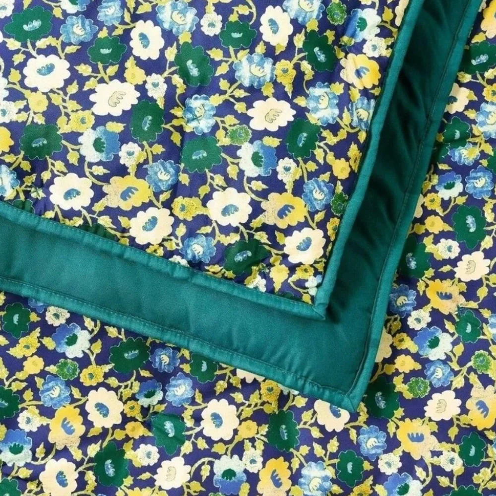 Opalhouse Twin / Twin XL blue green Flower 2 Piece Quilt & Sham Set